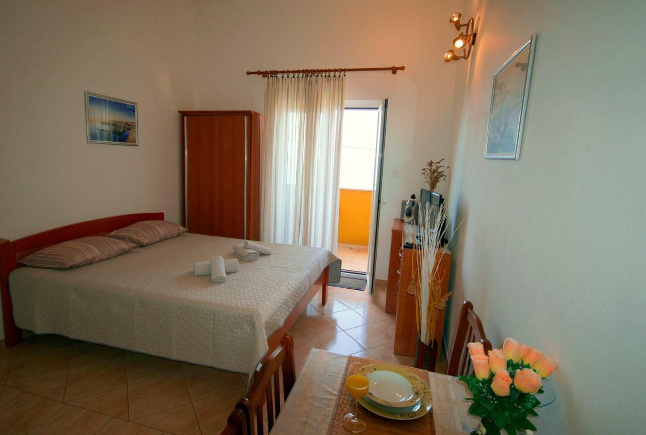 Studio Apartman Stara Baška Dış mekan fotoğraf