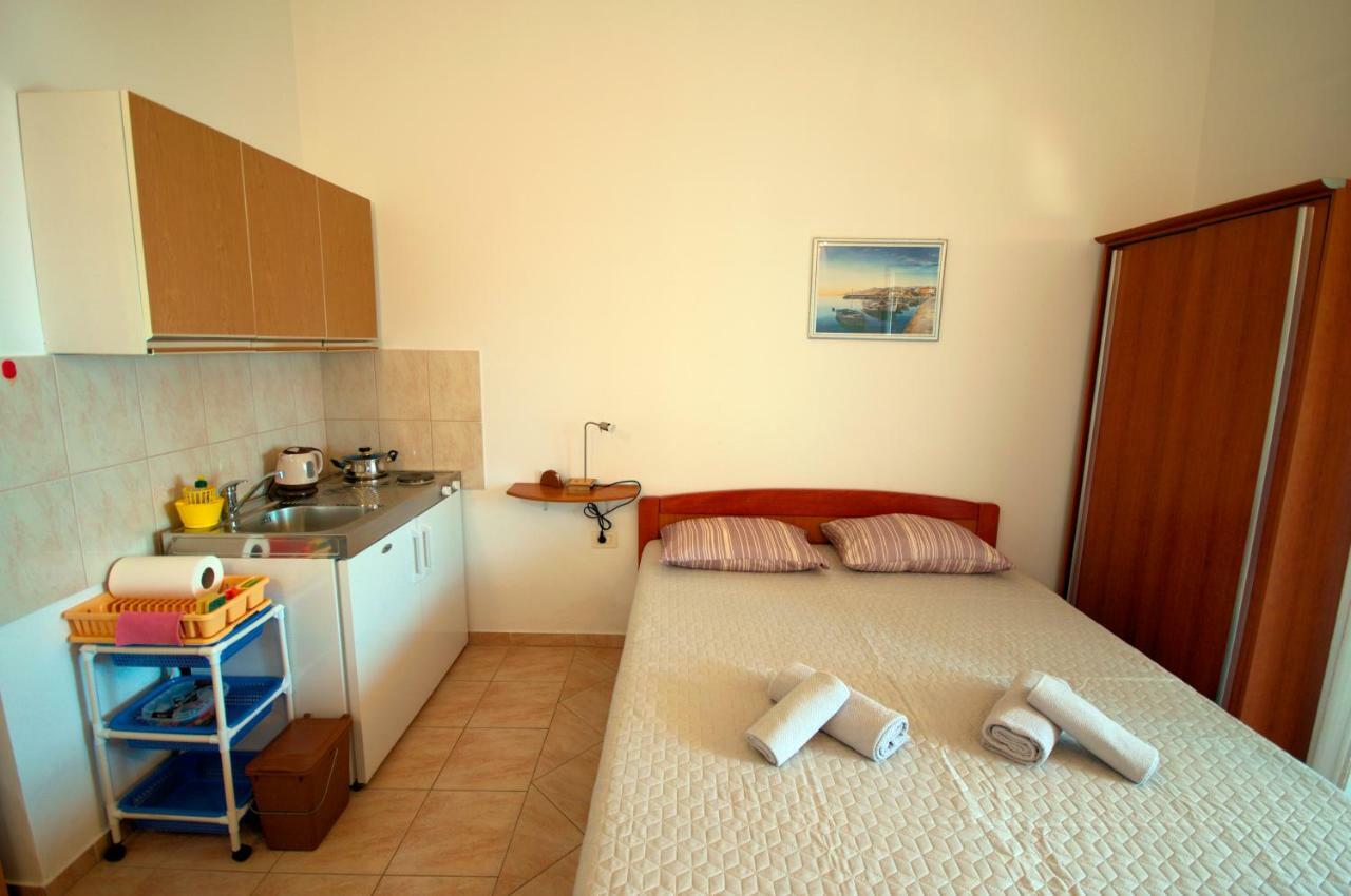 Studio Apartman Stara Baška Dış mekan fotoğraf