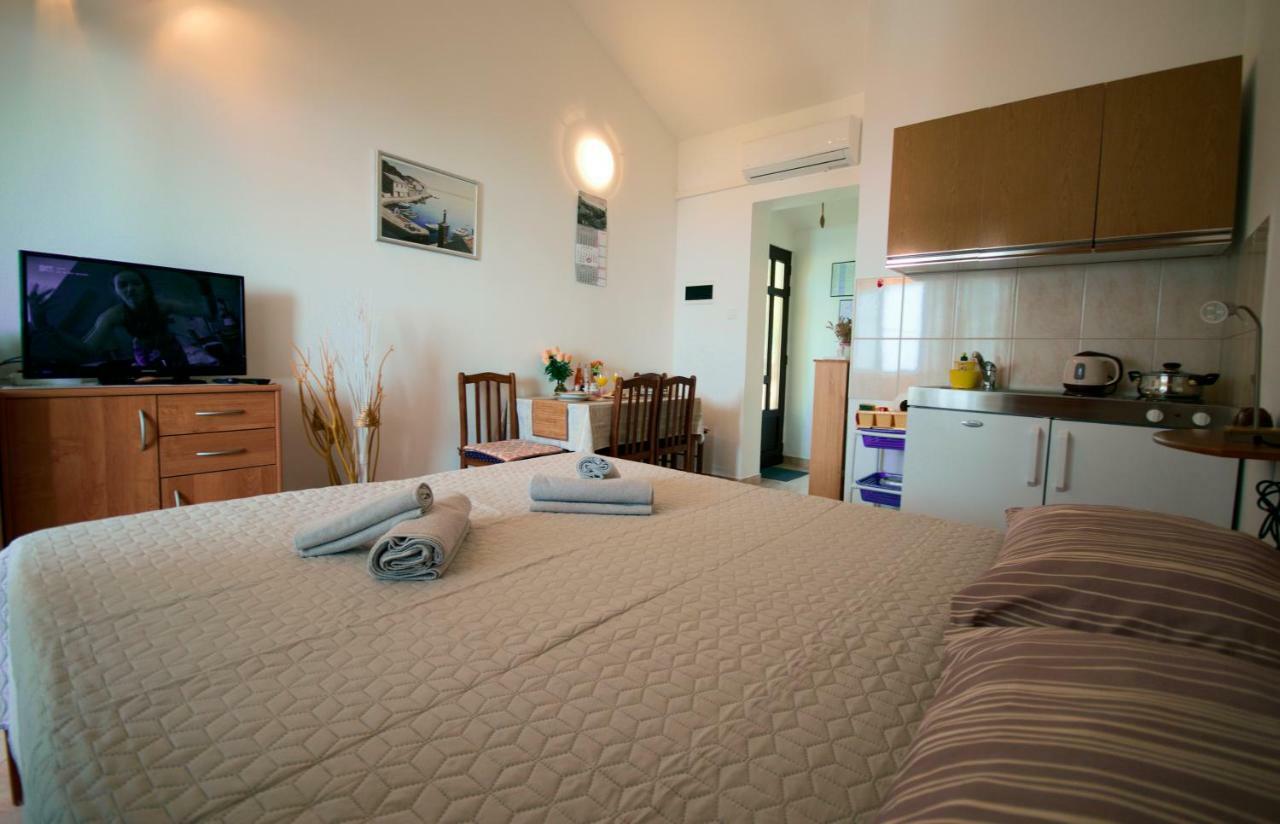 Studio Apartman Stara Baška Dış mekan fotoğraf